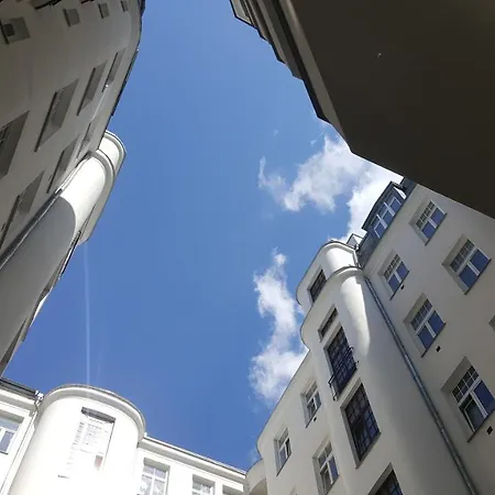 Na Wilczej * Varšava