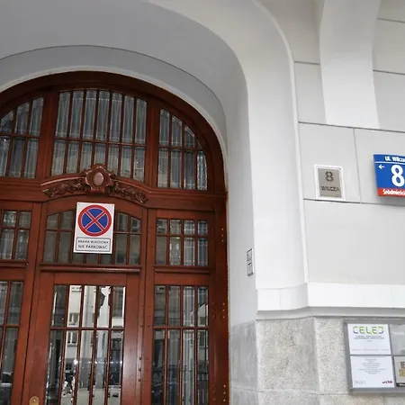 Na Wilczej * Warsaw